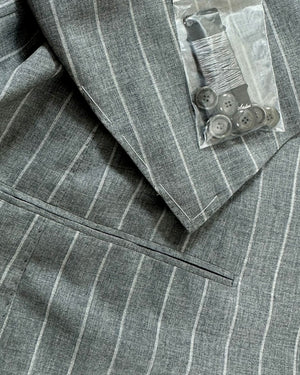 Cesare Attolini Suit Gray Stripes Peak Lapel EU 52/ US42